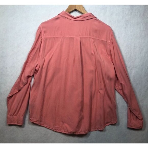 Torrid Button Front Shirt Long Sleeve Lightweight Rayon Peachy Pink Women's 2 2X - Picture 2 of 7